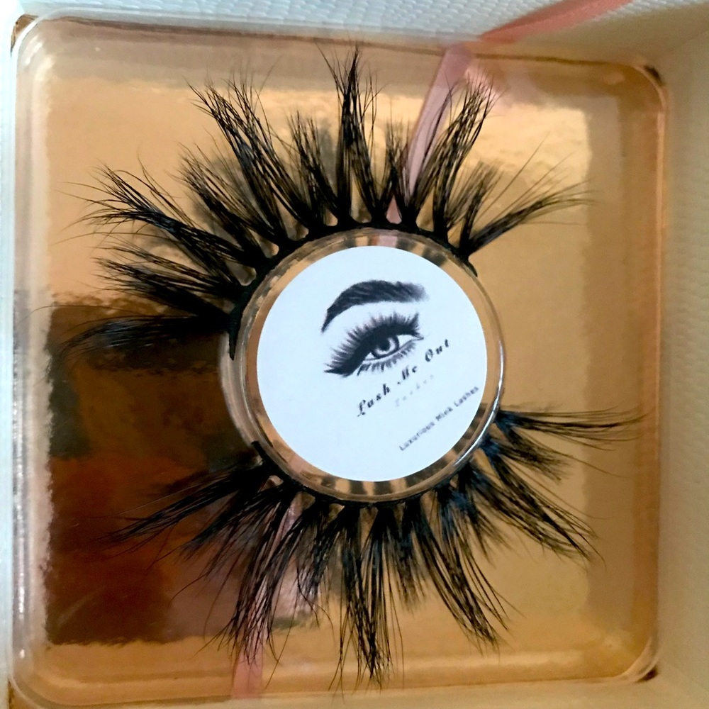 Mink eyelashes